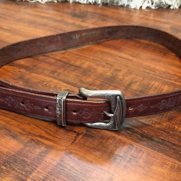 VTG CHIC Western Brown Tooled Leather Silver Accent Buckle Belt 31L main image 5